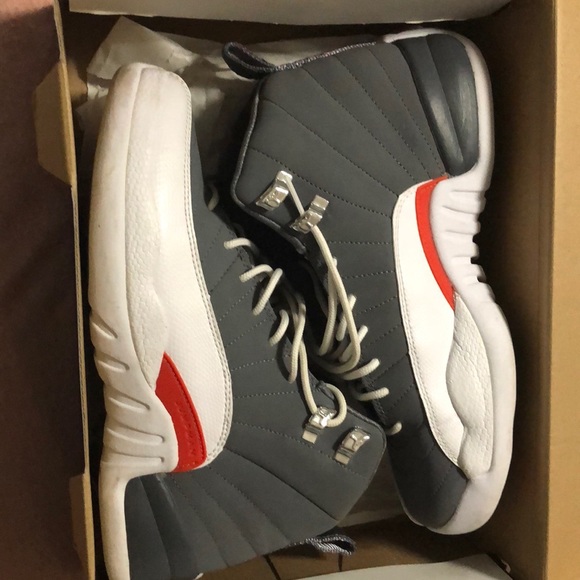 Jordan's 12 retro cool grey/white-team orange